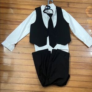 Classic boys suit